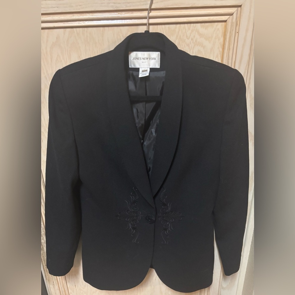 Jones New York Black Embroidered Blazer‎ Suit Jacket Sz 6 USA Made Wool